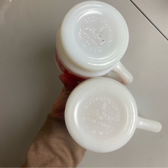 Polka Dot Lace White Red FireKing Coffee Cups Stacking Set Of 2 Vintage USA - Picture 6 of 7